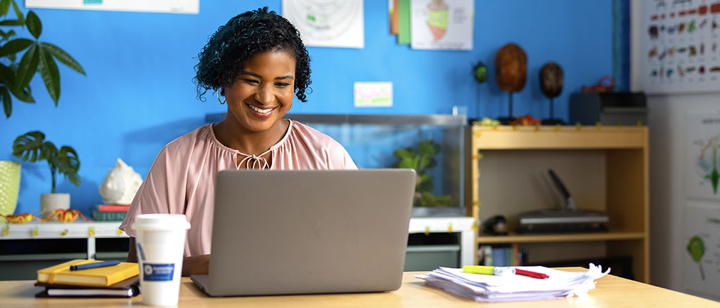 Toya S. - Class of 2019 with laptop